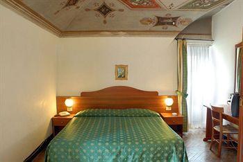 Hotel Bonera 2*