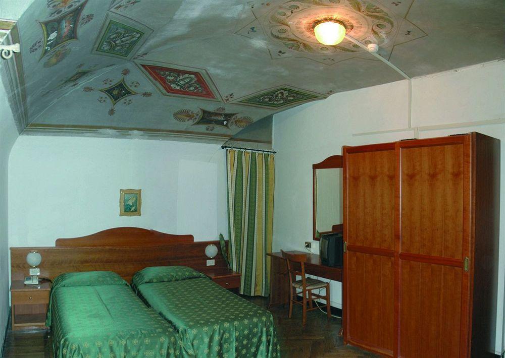 Bonera Hotel Genoa
